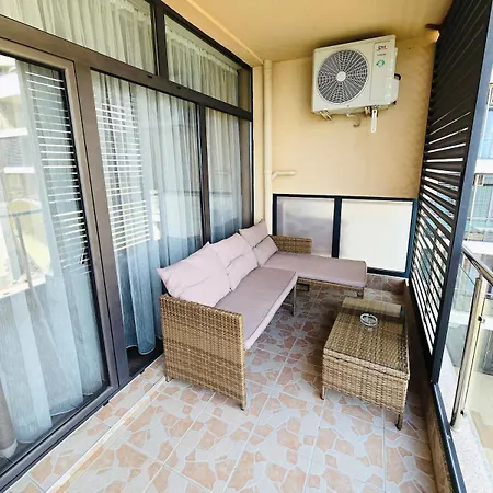 Διαμέρισμα Sea Front View Lux Dolce 2 *